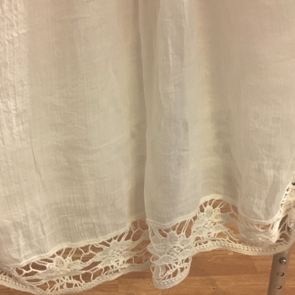 Ladies Simply Irresistable white lacy Blouse - Picture 3 of 6